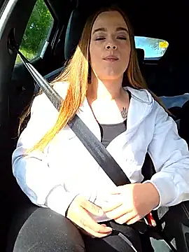 Luna Lynn online show from 04-26-26, 08:56