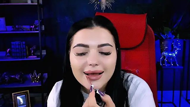 NaomiWilsons online show from 12-18-25, 08:42