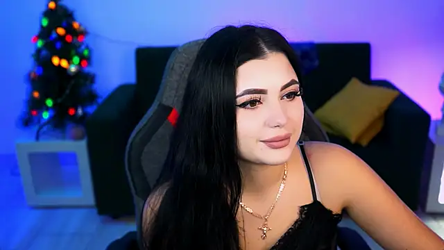 NaomiWilsons online show from 12-19-25, 12:23