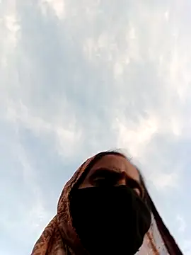 Jan 643 online show from 10-04-25, 02:37