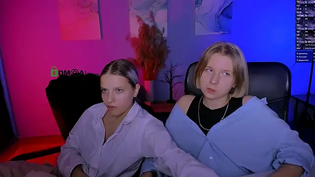 Snapshot of gloria_bubble chatting on 12-14-25, 01:44 gloria bubble online show from 12-14-25, 01:44