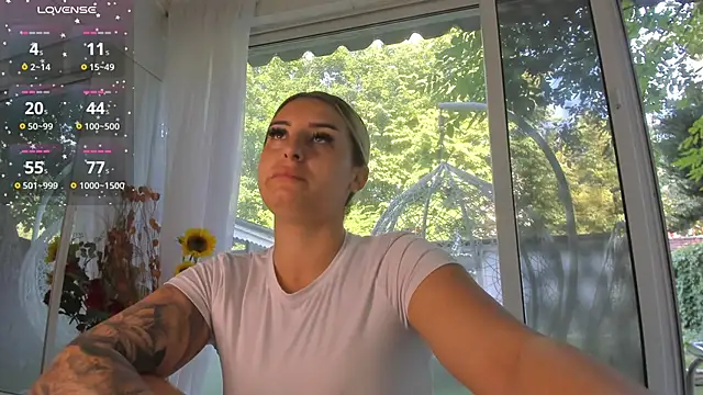 Ella Vee online show from 06-29-26, 05:46
