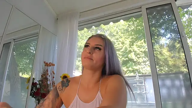 Ella Vee online show from 07-19-26, 07:01
