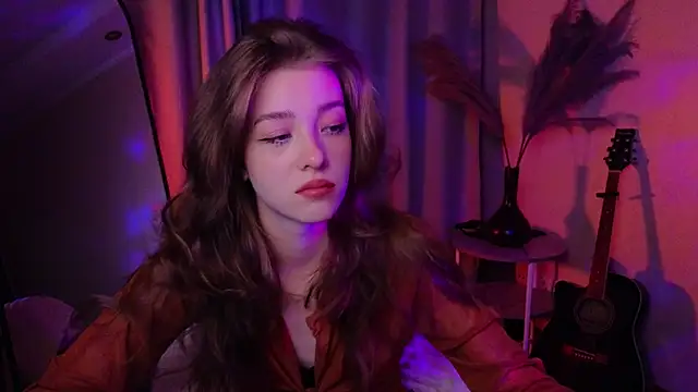 Snapshot of AstraMist chatting on 09-23-25, 03:15 AstraMist online show from 09-23-25, 03:15