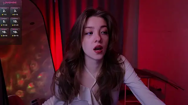 Snapshot of AstraMist chatting on 10-22-25, 01:11 AstraMist online show from 10-22-25, 01:11