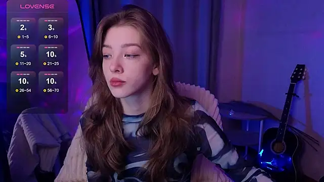 Snapshot of AstraMist chatting on 11-05-25, 01:33 AstraMist online show from 11-05-25, 01:33