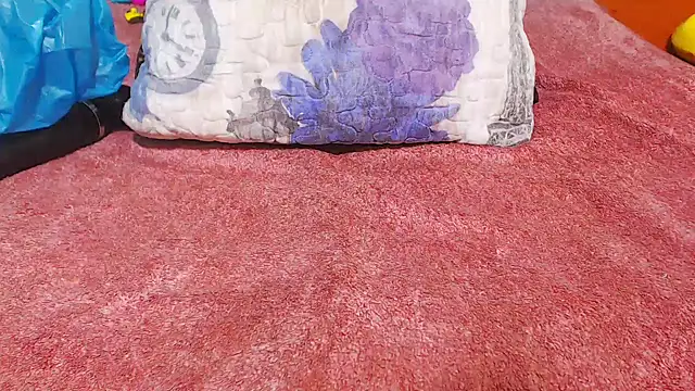 Snapshot of DarkNipple_ chatting on 12-15-25, 03:38 DarkNipple online show from 12-15-25, 03:38