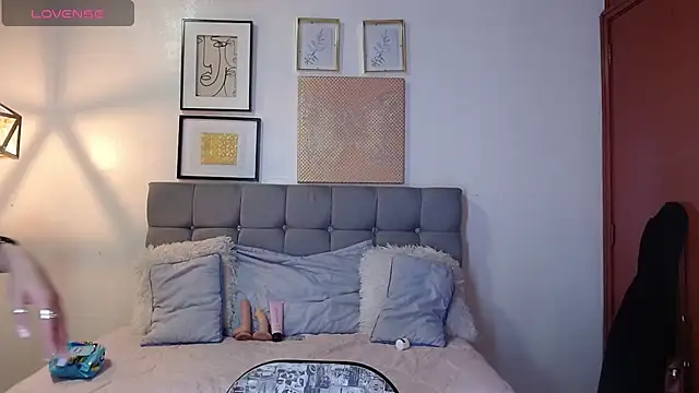  naomi s online show from 03-19-26, 01:37