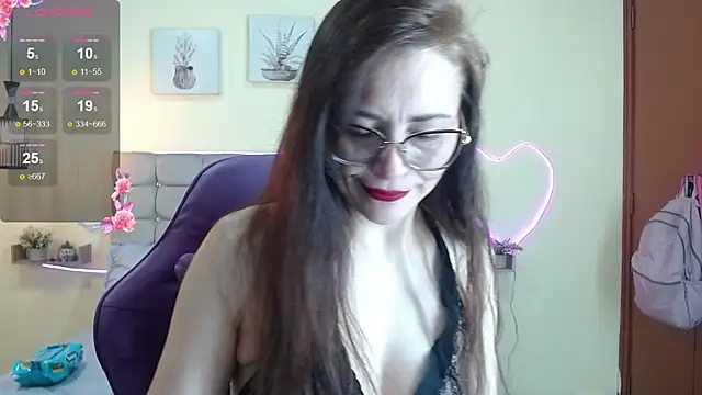  naomi s online show from 07-27-26, 01:40