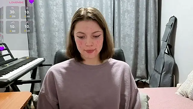 Snapshot of CutieAnny chatting on 06-04-26, 07:42 CutieAnny online show from 06-04-26, 07:42