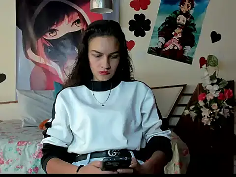 Skylovershot online show from 03-11-26, 05:41