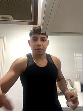 Snapshot of eduin069 chatting on 11-26-25, 12:17 eduin069 online show from 11-26-25, 12:17