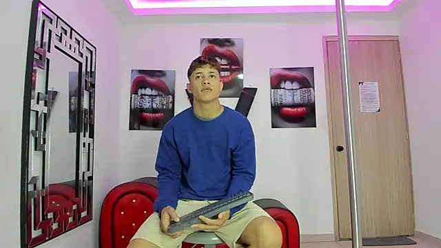 Snapshot of GRETTY_BOYS chatting on 11-08-25, 07:08 GRETTY BOYS online show from 11-08-25, 07:08