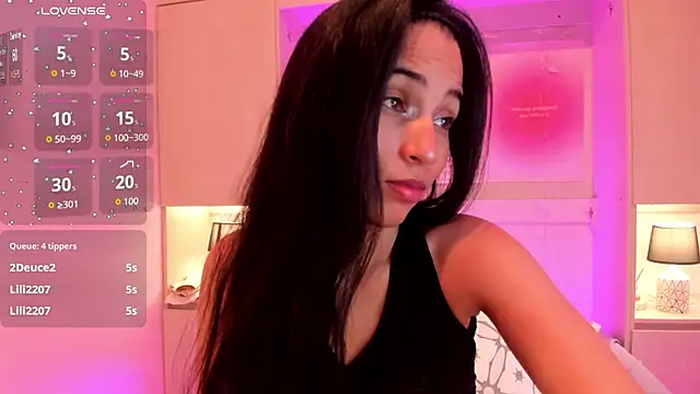 Snapshot of LexxaQueen chatting on 11-06-25, 04:24 LexxaQueen online show from 11-06-25, 04:24