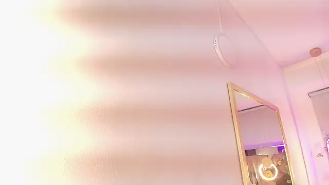 Snapshot of alaska__williams__ chatting on 10-23-25, 10:52 alaska williams online show from 10-23-25, 10:52