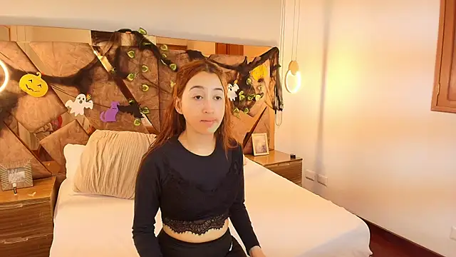 Snapshot of alaska__williams__ chatting on 10-24-25, 11:01 alaska williams online show from 10-24-25, 11:01