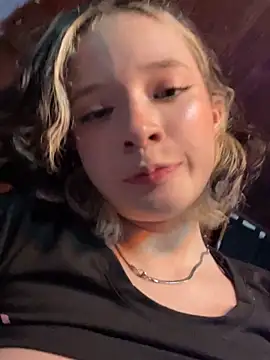 Snapshot of sukubo__ chatting on 03-10-26, 05:12 sukubo online show from 03-10-26, 05:12