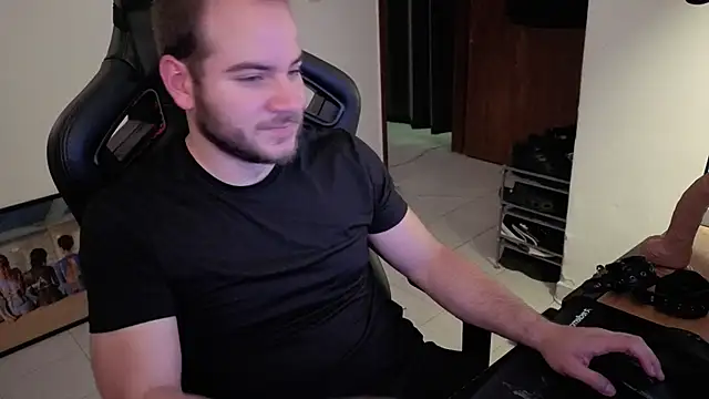 Paul00474 online show from 09-24-25, 09:18