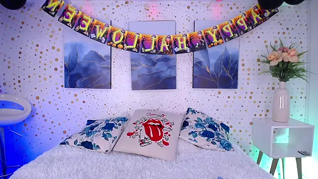 Emily Vaughan online show from 10-25-25, 03:25