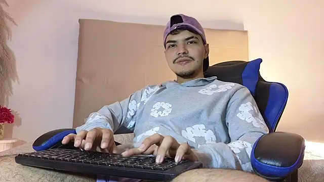 Snowlann online show from 11-05-25, 02:22