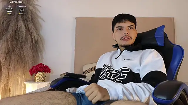 Snowlann online show from 11-21-25, 12:59