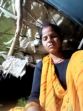 Snapshot of Sapna_cutt chatting on 10-01-25, 11:11 Sapna cutt online show from 10-01-25, 11:11