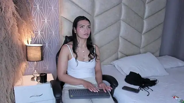 samiradoll online show from 11-05-25, 03:28