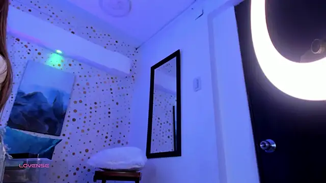 ArianaSantana online show from 09-15-25, 01:22