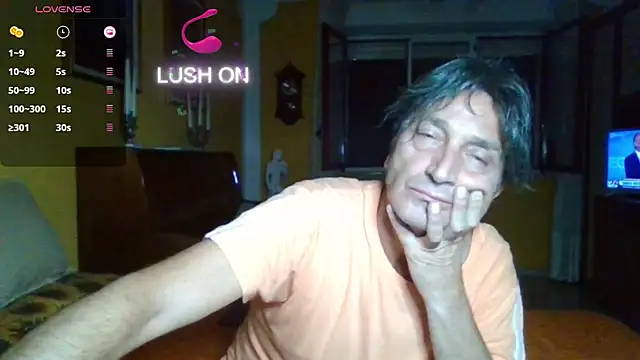 Snapshot of lattediyak chatting on 07-13-26, 01:41 lattediyak online show from 07-13-26, 01:41