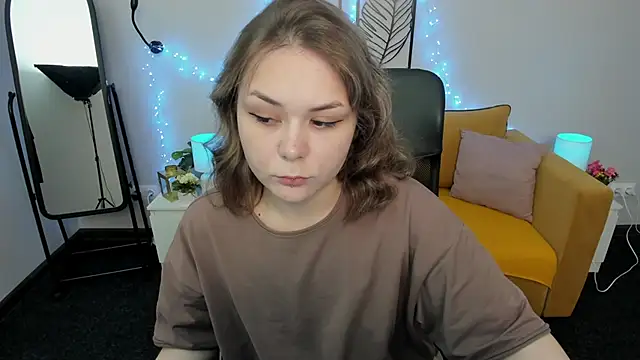 Sophi gi online show from 09-18-25, 04:47
