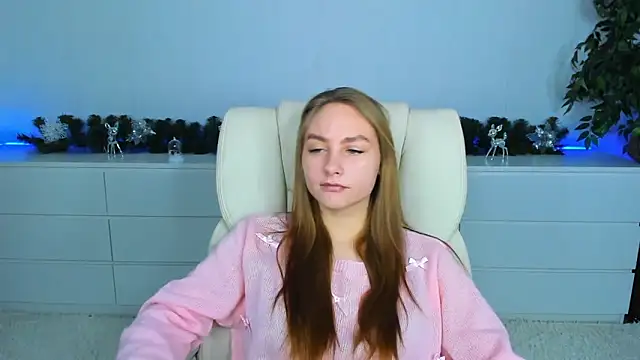 MilaAddams online show from 12-18-25, 06:41