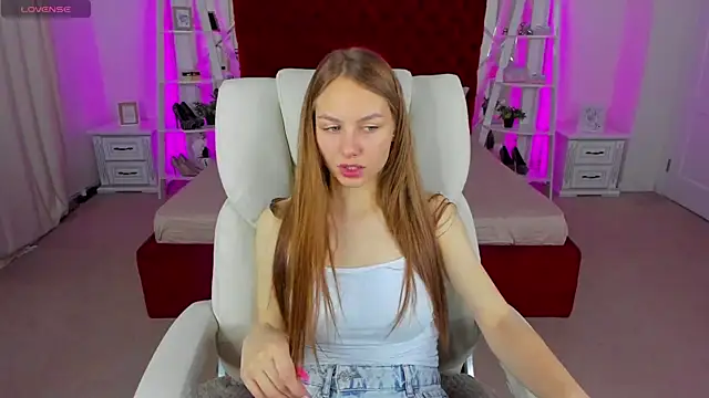 MilaAddams online show from 08-04-26, 05:32