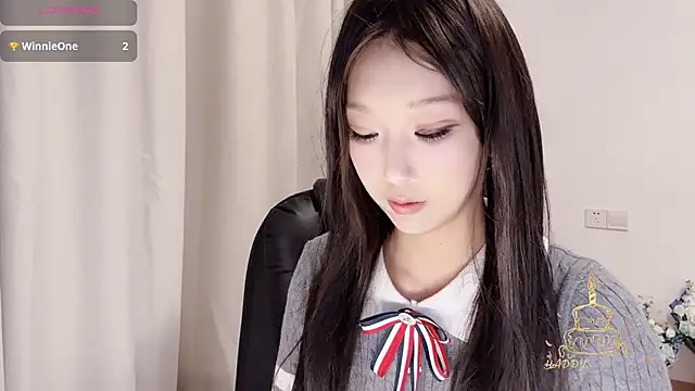 Snapshot of Winnie666- chatting on 10-13-25, 03:12 Winnie666- online show from 10-13-25, 03:12