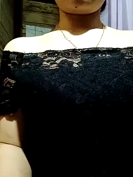 LucyyLy online show from 10-12-25, 11:42