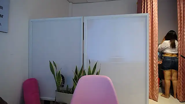 Manuela lara  online show from 01-06-26, 02:21