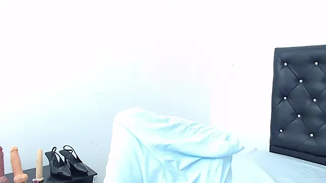 ivorynoir online show from 04-18-26, 01:04