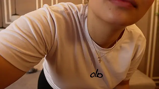 Tayler Kim online show from 03-08-26, 04:11