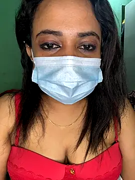 Snapshot of tamil_Nila_ chatting on 10-11-25, 06:28 tamil Nila  online show from 10-11-25, 06:28