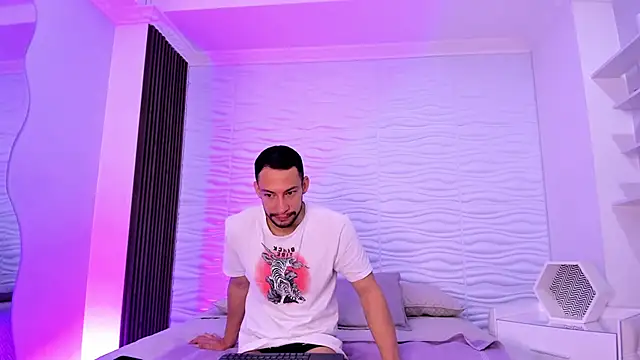 TyagoRoberts online show from 10-24-25, 12:56