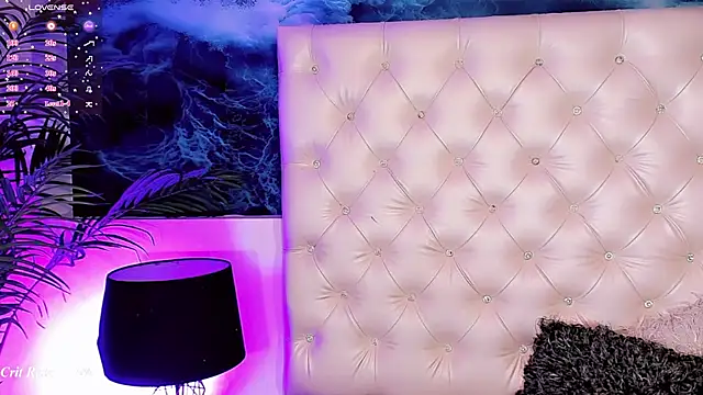 Valeria Swett  online show from 03-24-26, 08:36