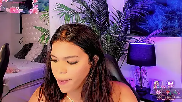 Snapshot of Valeria_Swett_ chatting on 05-09-26, 09:09 Valeria Swett online show from 05-09-26, 09:09