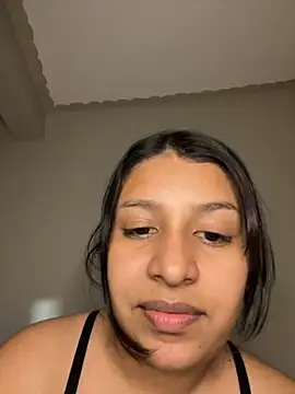  Chloe Smith online show from 10-30-25, 04:58