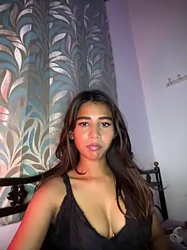 STRIP GLOW online show from 03-18-26, 06:22