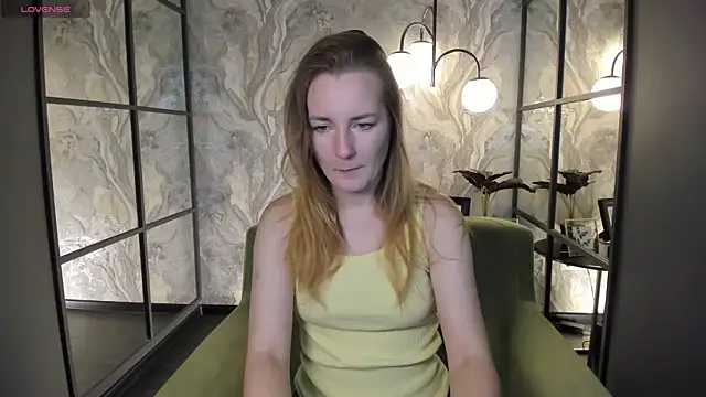 MeggySun online show from 09-29-25, 06:29