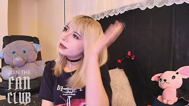 IvyBelle  online show from 05-19-26, 11:27