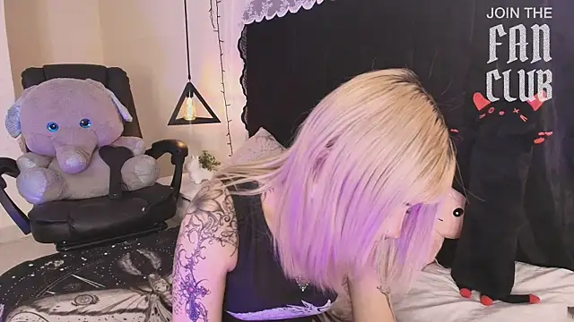 IvyBelle  online show from 06-10-26, 11:31