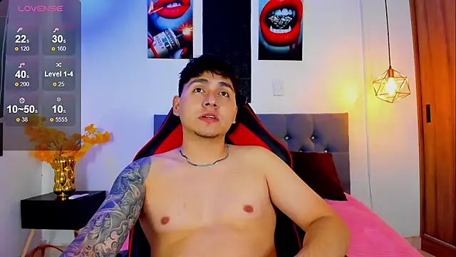 Nicolas James Sc online show from 11-26-25, 01:45