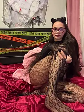 Snapshot of xxx_PocahontaSS chatting on 11-14-25, 07:56 xxx PocahontaSS online show from 11-14-25, 07:56