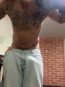 Snapshot of condenovin chatting on 09-18-25, 04:20 condenovin online show from 09-18-25, 04:20