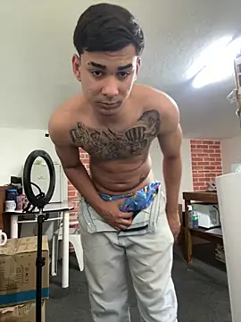 Snapshot of condenovin chatting on 10-16-25, 06:20 condenovin online show from 10-16-25, 06:20